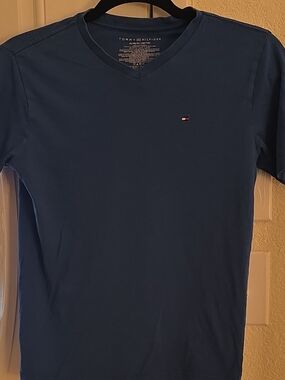 Tommy Hilfiger Men's Blue V-Neck Tee